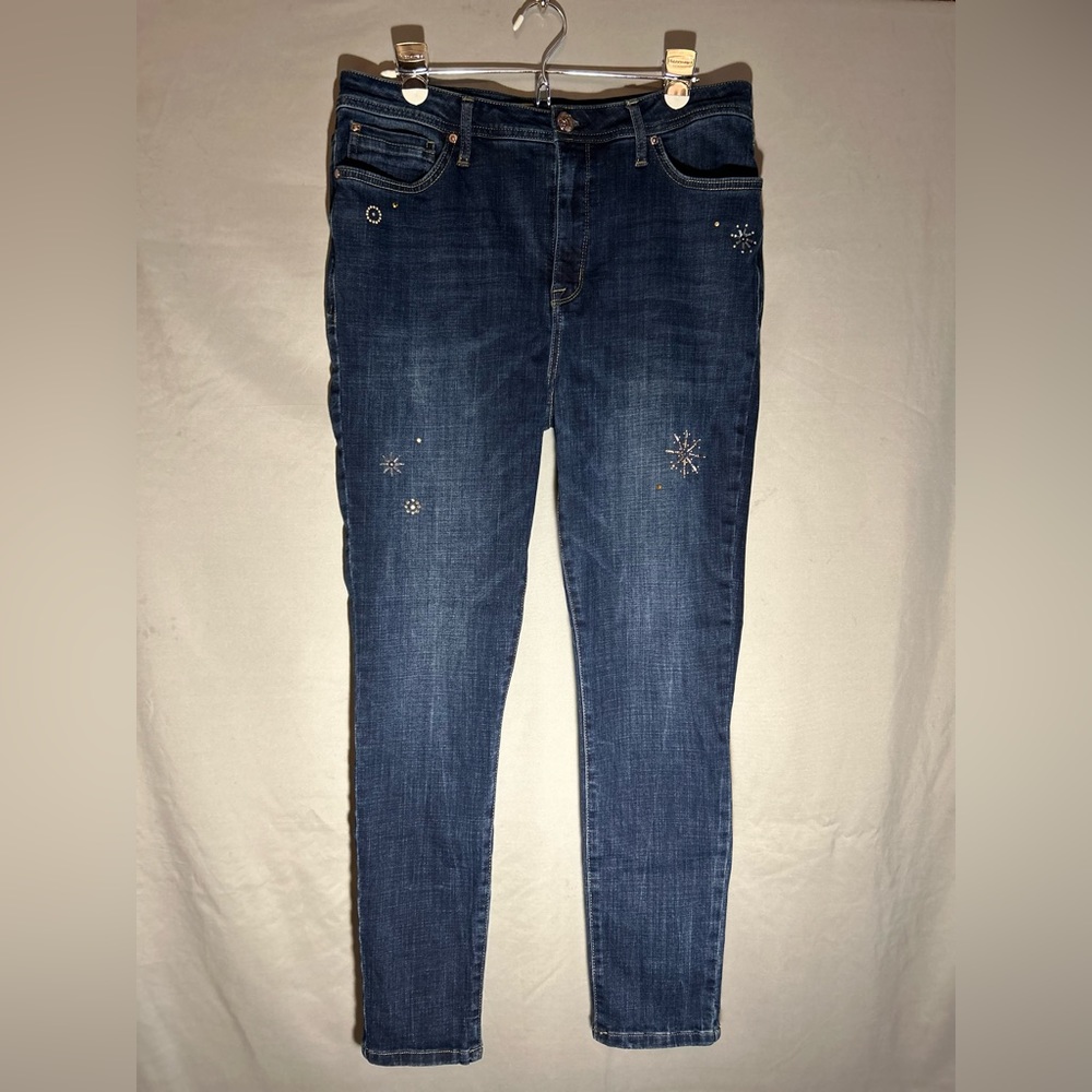 Dark wash “Seven7” sunrise, mid rise skinny jeans, size 14